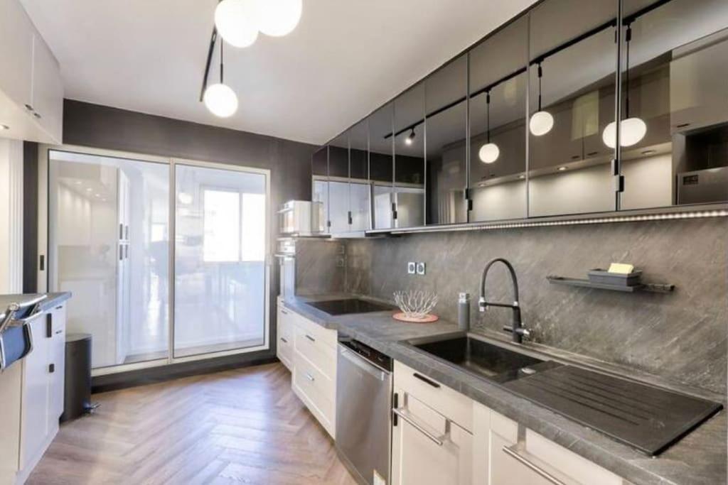Apartment L'elegant T3nimes Parking-centre *